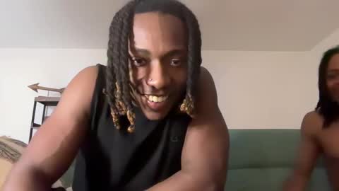 massivemalik online show from March 6, 9:03 am