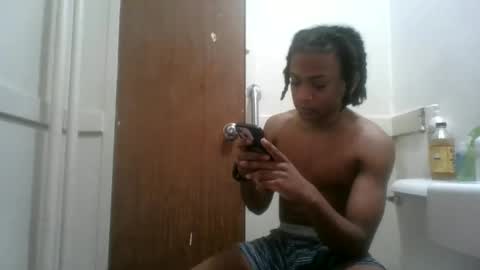 massivemalik online show from January 3, 8:01 pm