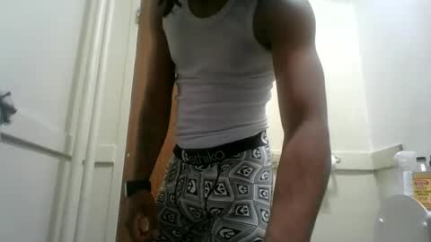 massivemalik online show from January 28, 6:49 am