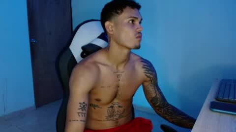master_black777 online show from April 28, 1:15 pm