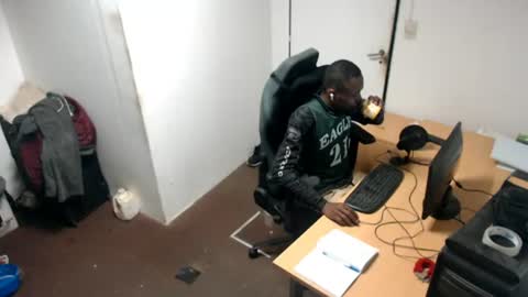 Masterdomfuck online show from June 21, 11:44 pm