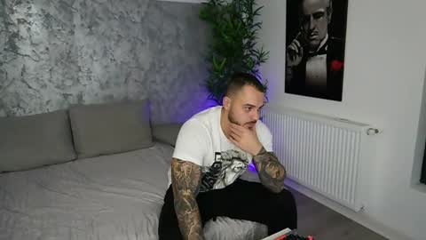 masterkingmuscle online show from February 5, 9:51 pm