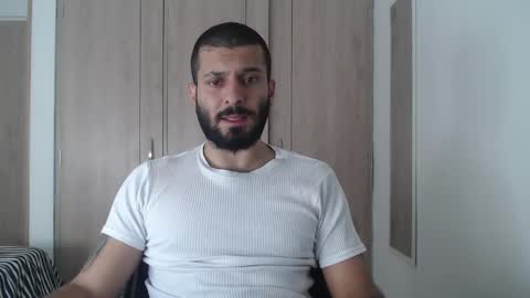 Snapshot of masterofinfatuation chatting on December 6, 1:16 pm   online show from December 6, 1:16 pm