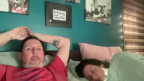 Jer and Kel online show from January 15, 3:43 pm