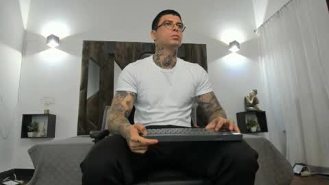 mateo_dilucajs1 online show from November 27, 10:34 am