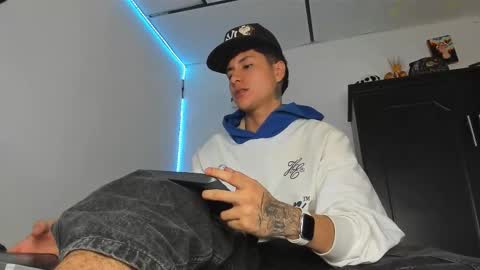 mateo_escobar online show from March 8, 7:23 am