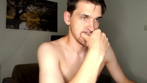 Snapshot of mateo_zeus chatting on March 8, 5:11 pm mateo_zeus online show from March 8, 5:11 pm