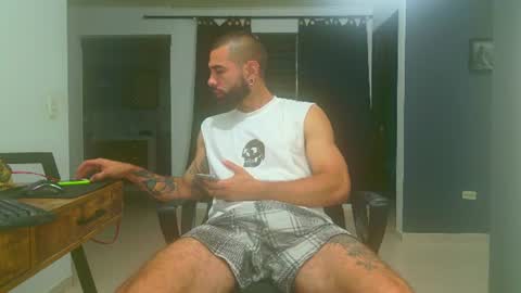 Matheus     online show from July 3, 3:33 am