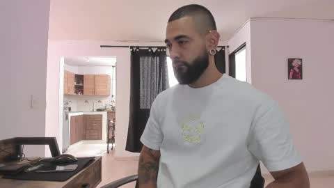 Matheus     online show from April 30, 5:51 pm