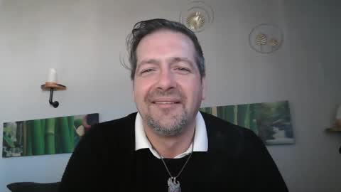 Snapshot of matrike1 chatting on December 26, 11:10 am matrike1 online show from December 26, 11:10 am