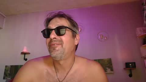 Snapshot of matrike1 chatting on September 19, 3:49 pm matrike1 online show from September 19, 3:49 pm