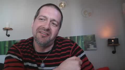 Snapshot of matrike1 chatting on February 19, 2:22 pm matrike1 online show from February 19, 2:22 pm