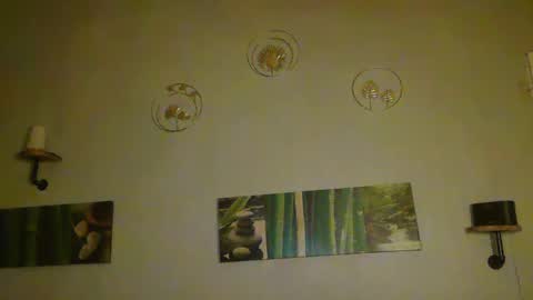 Snapshot of matrike1 chatting on February 21, 5:31 pm matrike1 online show from February 21, 5:31 pm