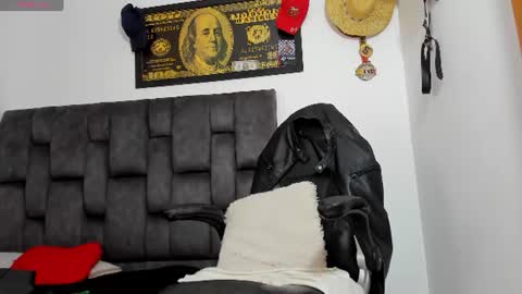 matt rodriguez92 online show from July 23, 9:51 am