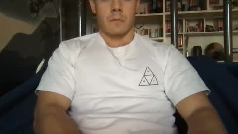 mattbull20 online show from December 4, 3:04 pm