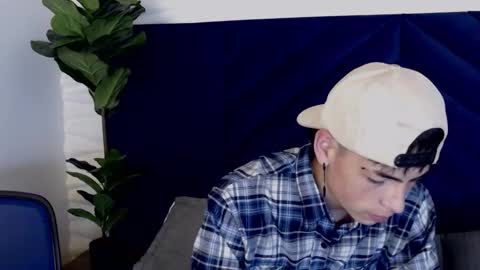 Matti online show from December 4, 11:57 am