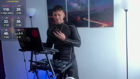 mattsaill_ online show from November 8, 12:08 pm