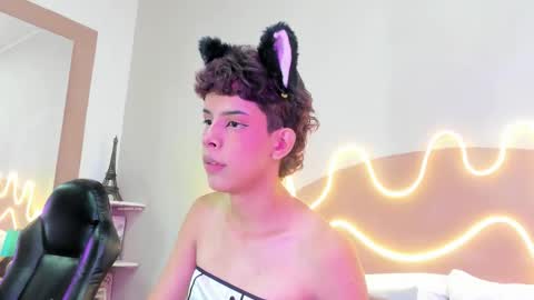 Snapshot of matty_jhons chatting on October 11, 8:01 pm M A T T Y online show from October 11, 8:01 pm