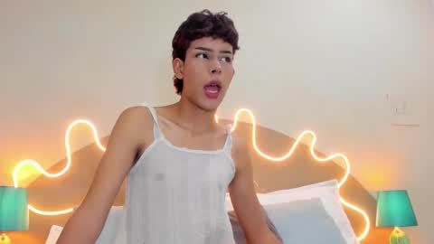 Snapshot of matty_jhons chatting on October 9, 7:41 pm M A T T Y online show from October 9, 7:41 pm