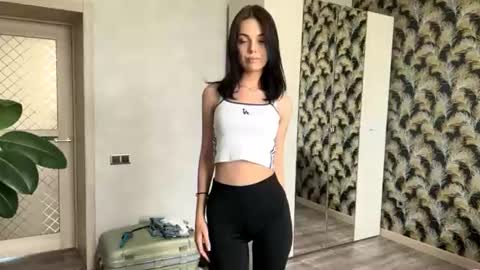 Lina online show from June 17, 4:28 am