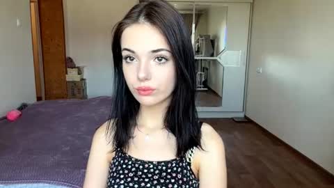 Lina online show from June 22, 5:15 am