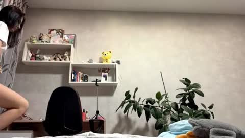 Lina online show from June 29, 10:15 am