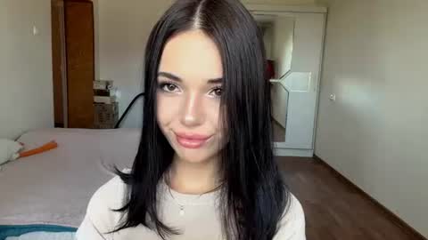 Lina online show from August 1, 5:42 am