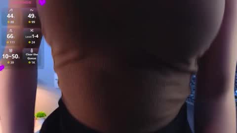 maureencoombs online show from December 20, 5:14 am