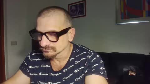 mauro1971 online show from December 20, 4:14 pm