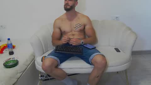 mauro_real_man online show from June 22, 5:09 pm
