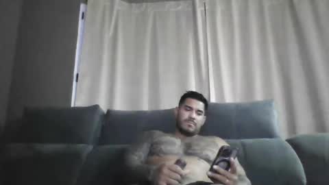 Max online show from April 2, 3:25 am