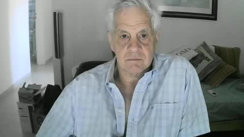 max_2017 online show from January 1, 9:31 pm