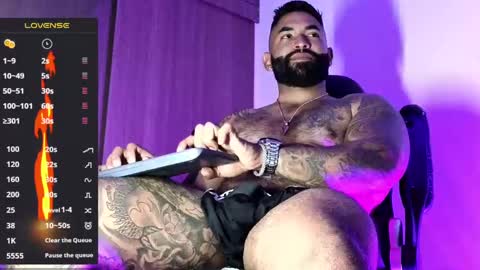 max__prada online show from October 17, 2:04 am