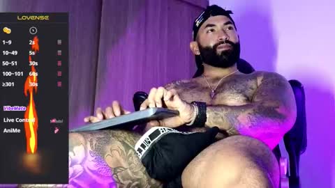 max__prada online show from October 16, 1:16 am