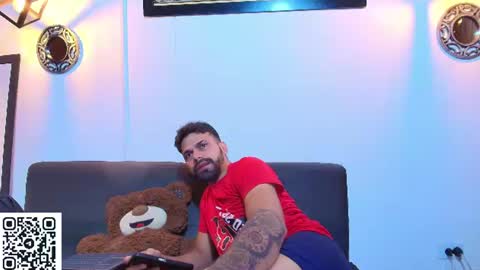 Max  Ashley online show from June 17, 1:38 pm