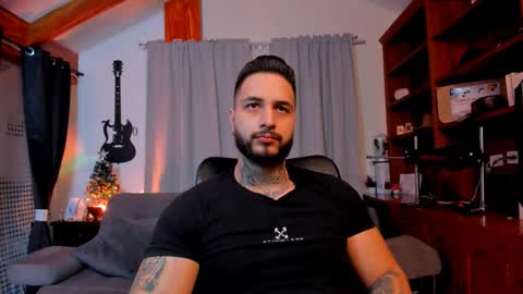 max D. online show from December 21, 2:58 pm