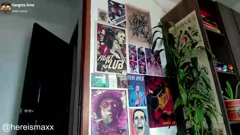 Max Follow me IGX hereismaxx online show from December 3, 6:55 pm