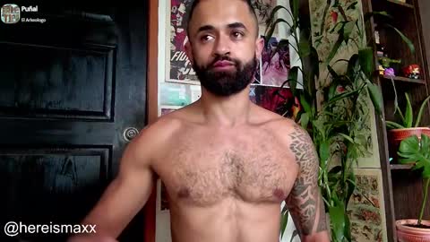 Max Follow me IGX hereismaxx online show from December 18, 5:31 pm