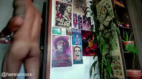 Max Follow me IGX hereismaxx online show from December 18, 8:36 pm