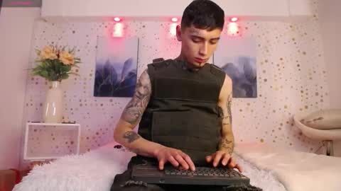 Max online show from February 1, 12:24 pm