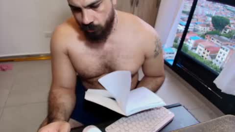 max_love25 online show from July 3, 9:30 pm