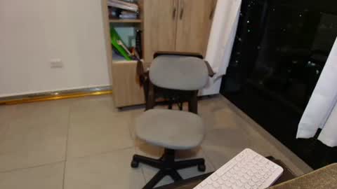 max_love25 online show from July 8, 11:41 pm