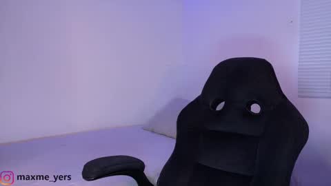 max_meyer online show from October 21, 10:24 pm