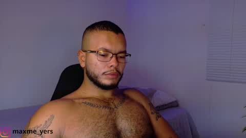 max_meyer online show from October 27, 10:54 pm