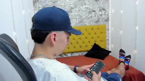 max_sstteel online show from May 1, 1:05 pm