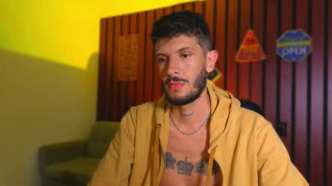 Max Taylor online show from October 23, 1:51 am