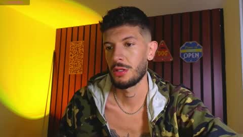 Max Taylor online show from October 25, 2:12 am