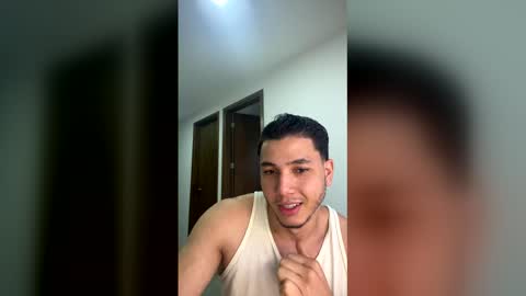 max_valiant1 online show from May 2, 11:16 am