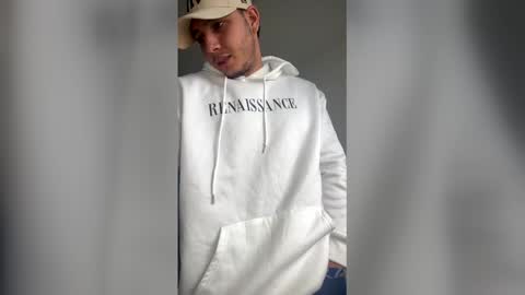 max_valiant1 online show from April 27, 12:25 pm