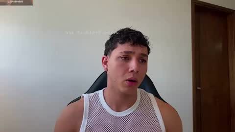 max_valiant1 online show from June 22, 4:36 pm